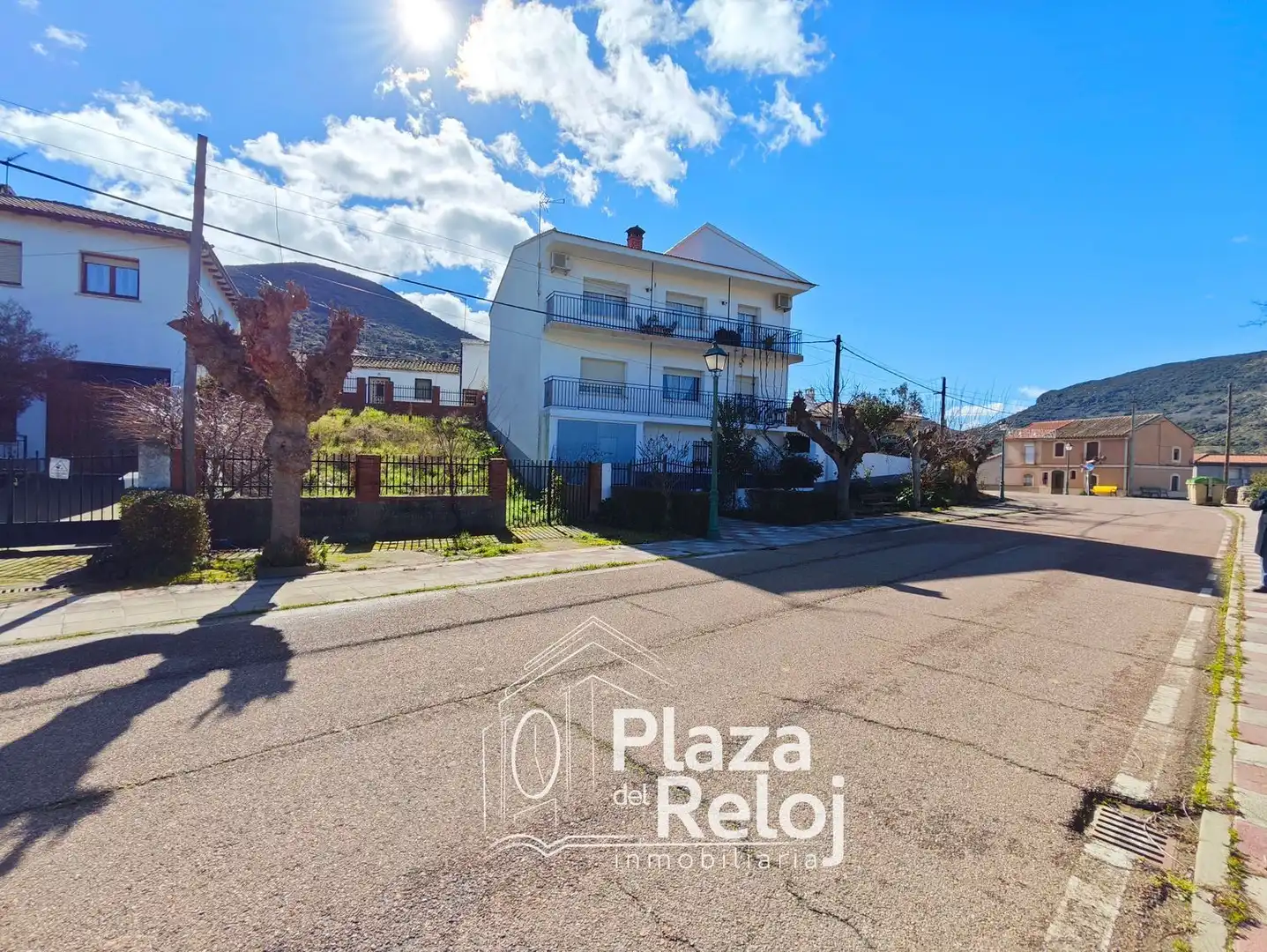 Vista exterior de Terreno en venta en Sevilleja de la Jara