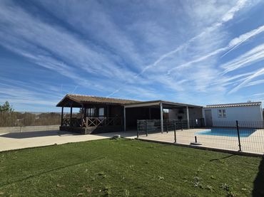 House with pool to rent in Carril los Morenos 62