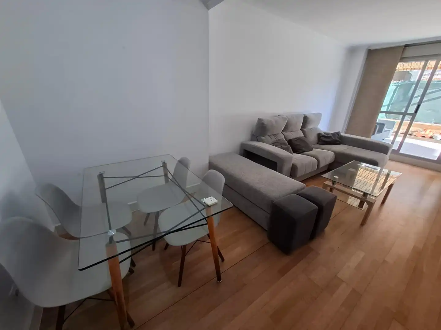 Wohnzimmer von Wohnung zur Miete in Villaviciosa de Odón mit Klimaanlage, Heizung und Parkett