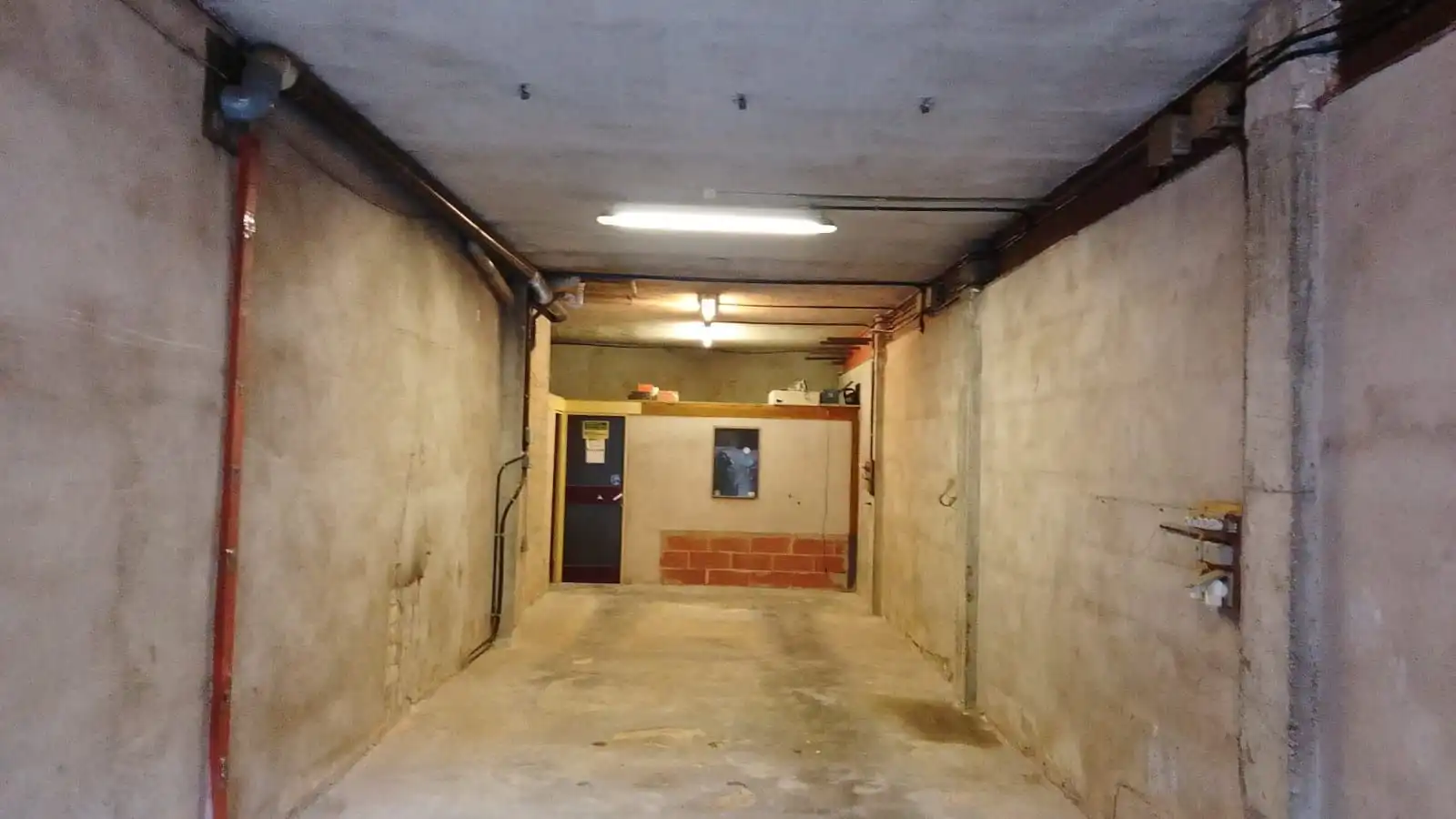 Geschaftsraum zum Verkauf in Girona