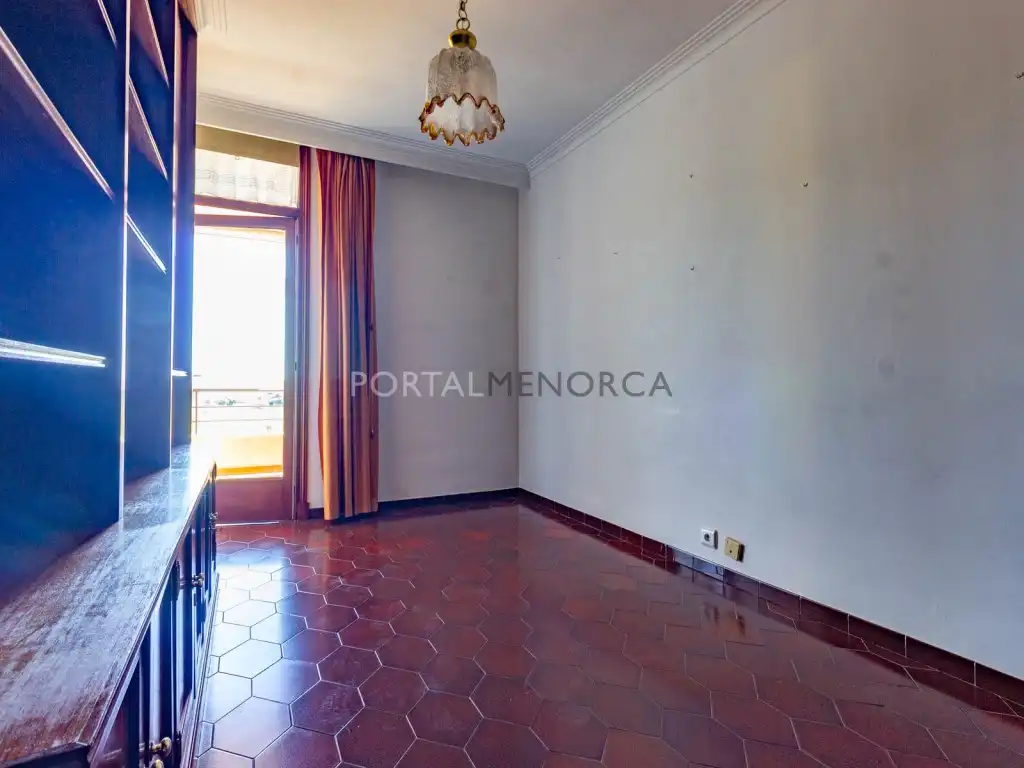 Habitación de Piso en venta en Maó - Mahón con Terraza y Balcón