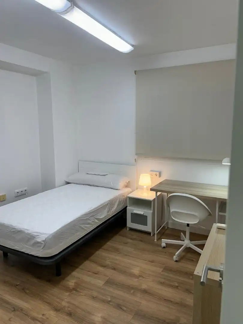 Dormitori de Pis per a compartir en Murcia amb Aire condicionat, Calefacció i Parquet