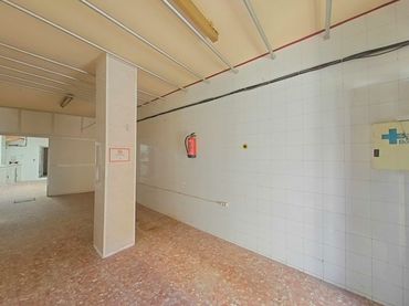Local comercial en venda a Larga