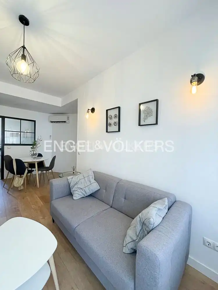 Living room of Flat for rent in Madrid  with Air Conditioner, Heating and Furnished