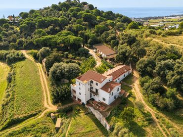 Casa rústica con piscina en venta en Cinc Sènies