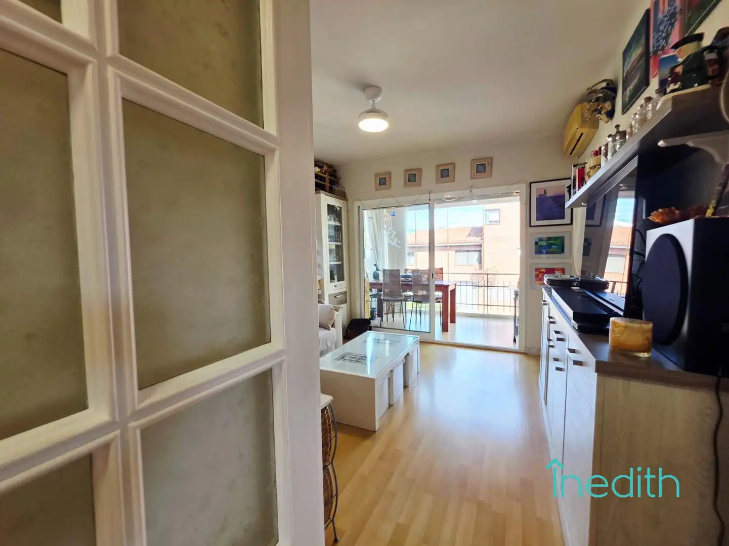 Vista exterior de Piso en venta en Castelldefels con Aire acondicionado, Calefacción y Terraza
