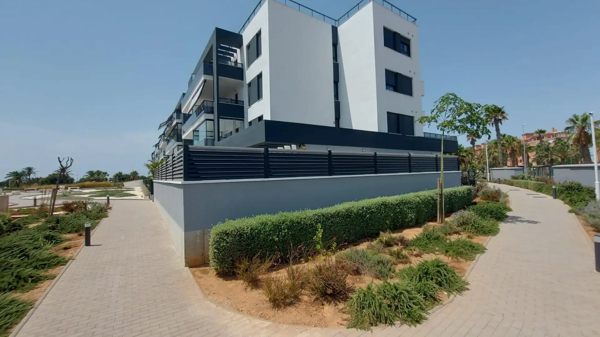 Vista exterior de Apartament de lloguer en El Ejido amb Aire condicionat, Terrassa i Moblat
