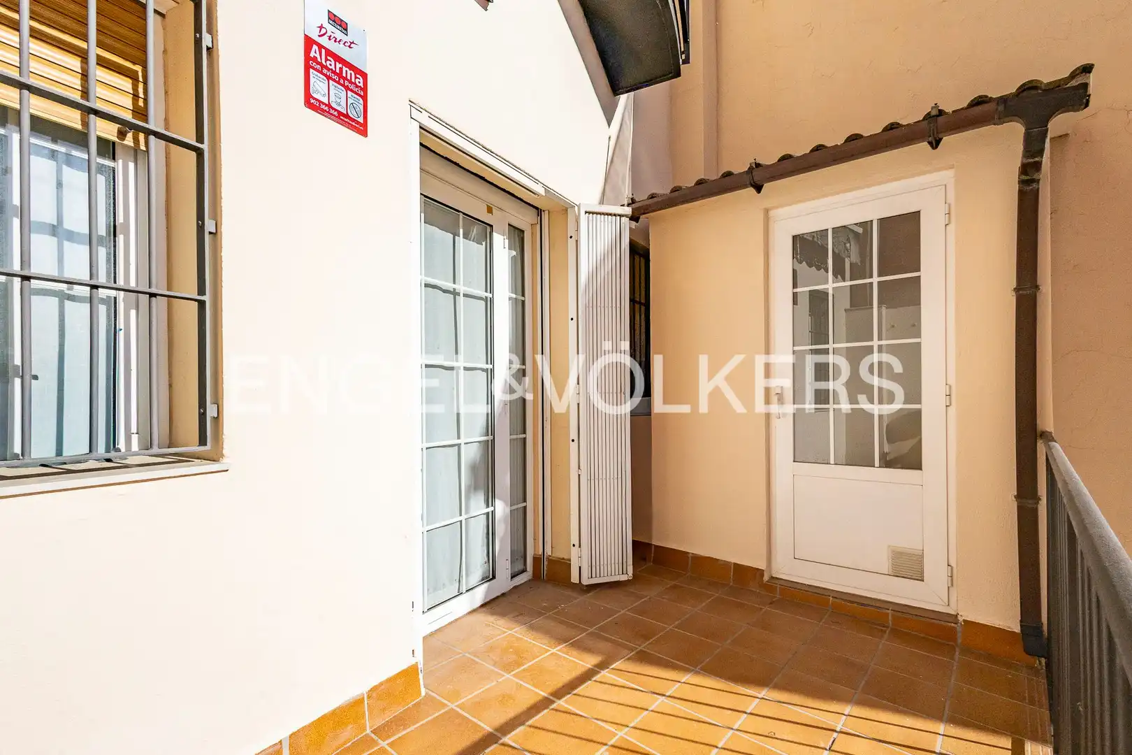 Terrassa de Casa adosada en venda en Sant Boi de Llobregat amb Aire condicionat, Calefacció i Jardí privat