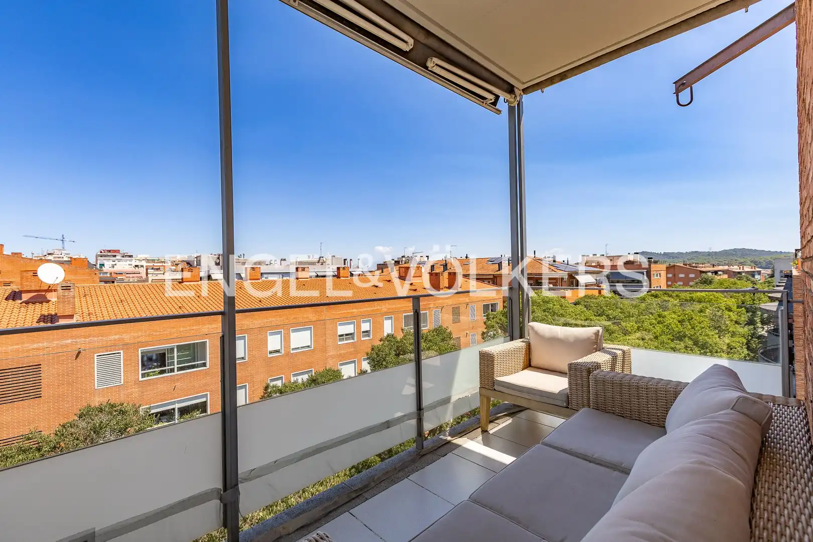 Terrace of Attic for sale in Sant Cugat del Vallès  with Heating, Parquet flooring and Swimming Pool