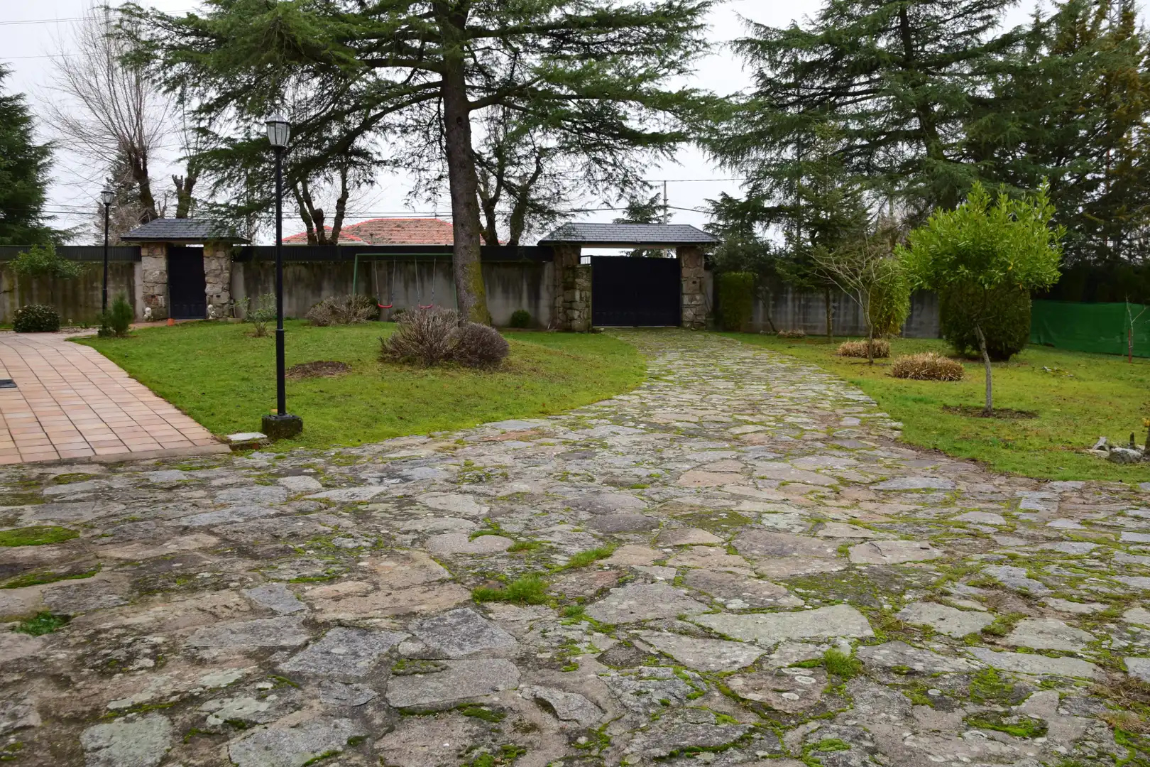 Vista exterior de Casa o chalet en venta en Moralzarzal con Calefacción, Jardín privado y Terraza