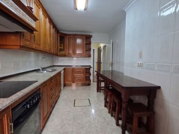 Adossat amb balcó en venda a Cantillana