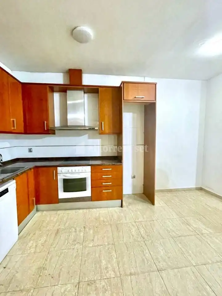 Cocina de Planta baja en venta en Mataró con Aire acondicionado