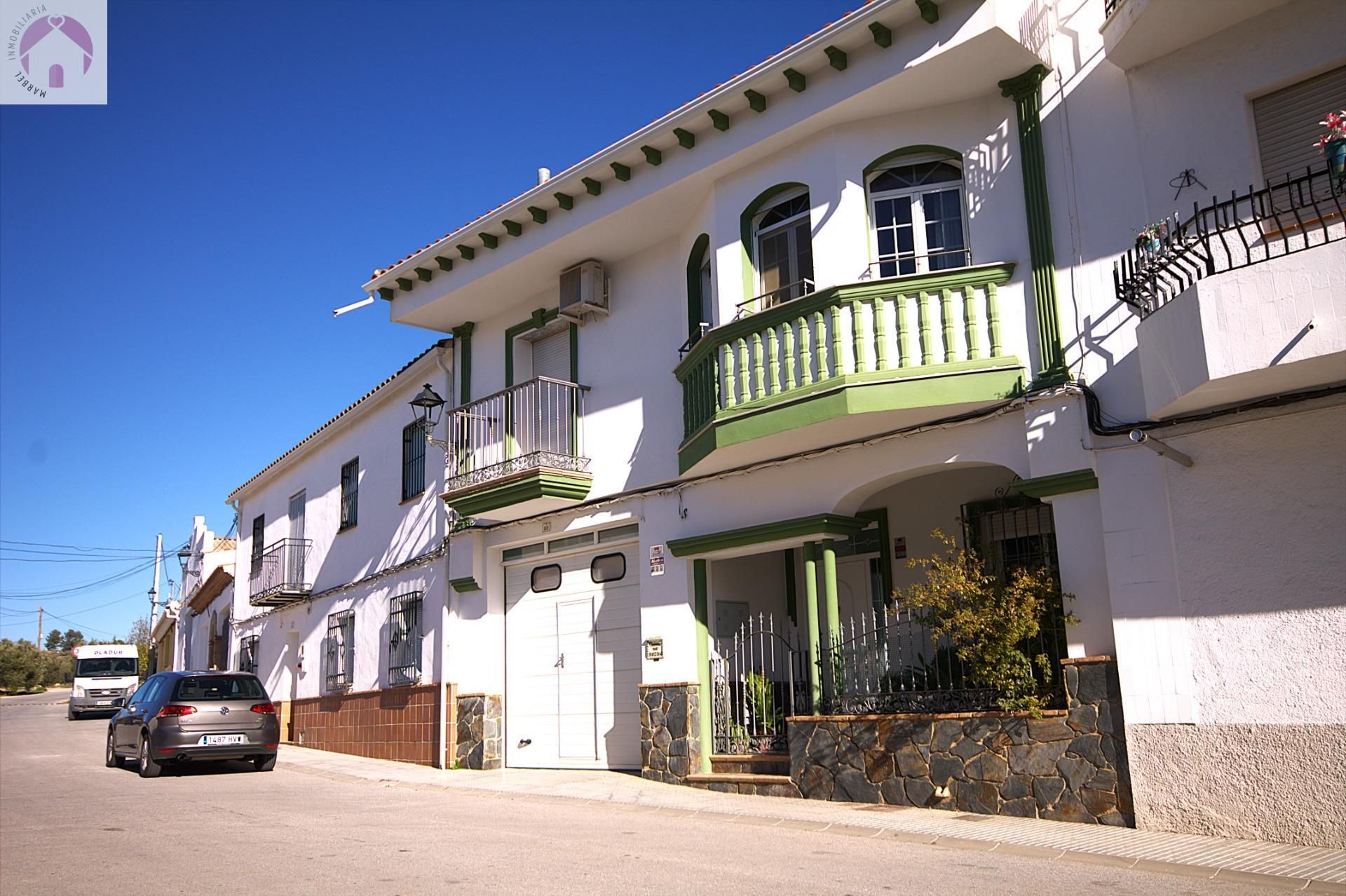Vista exterior de Casa adosada en venda en Pozo Alcón amb Aire condicionat, Calefacció i Terrassa