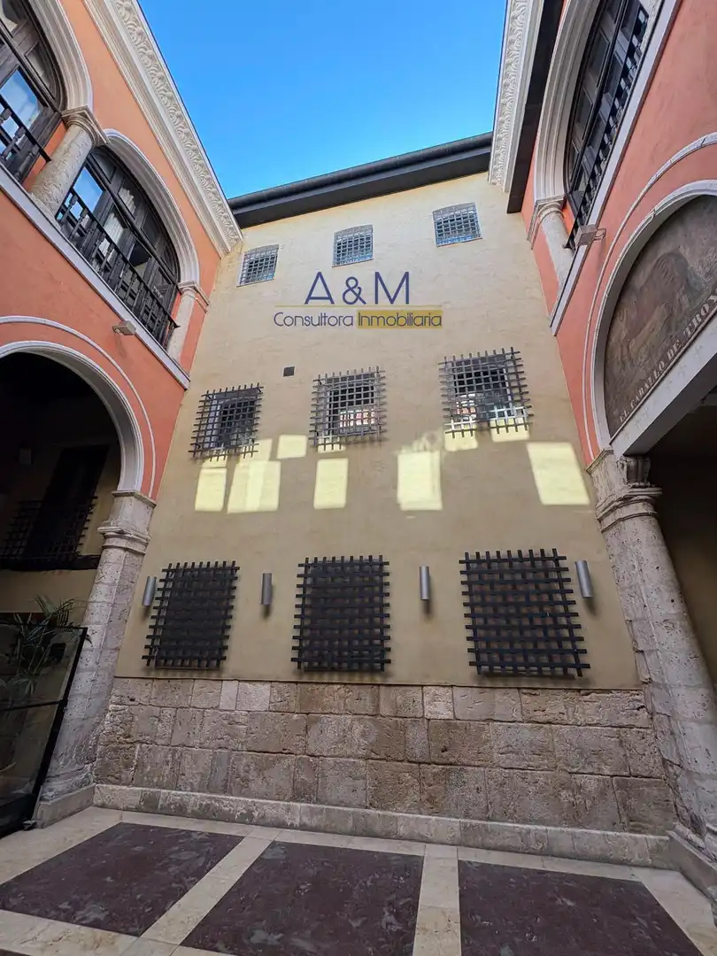 Außenansicht von Gebäude zur Miete in Valladolid