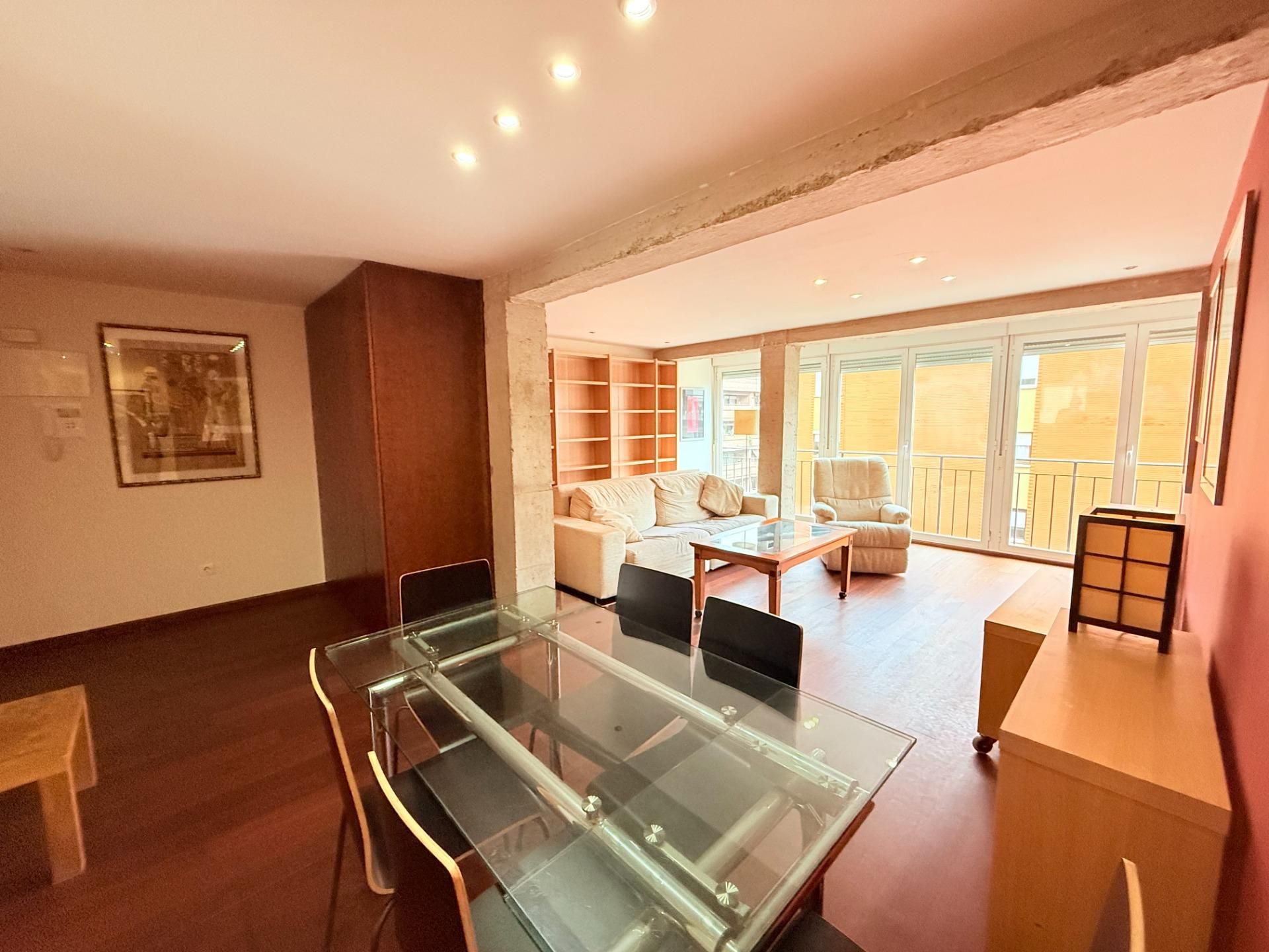 Sala d'estar de Pis de lloguer en  Valencia Capital amb Aire condicionat, Calefacció i Parquet