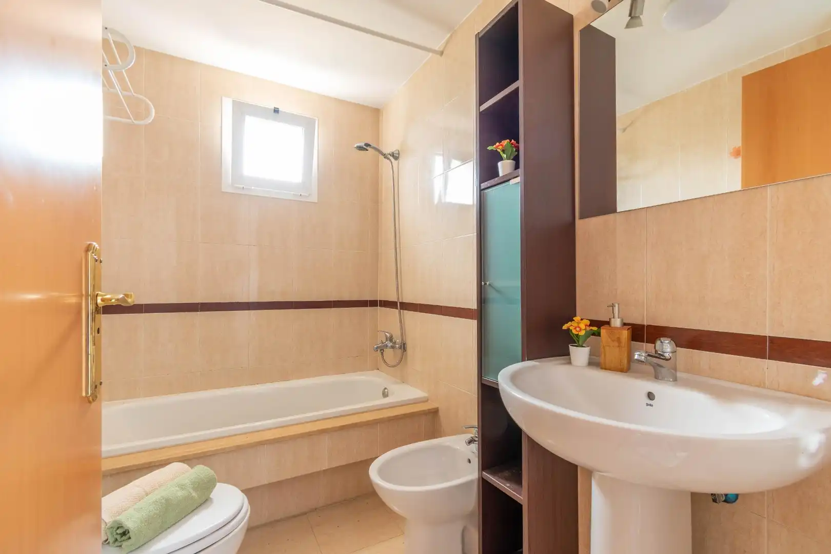 Baño de Piso en venta en Almería con Aire acondicionado, Terraza y Balcón