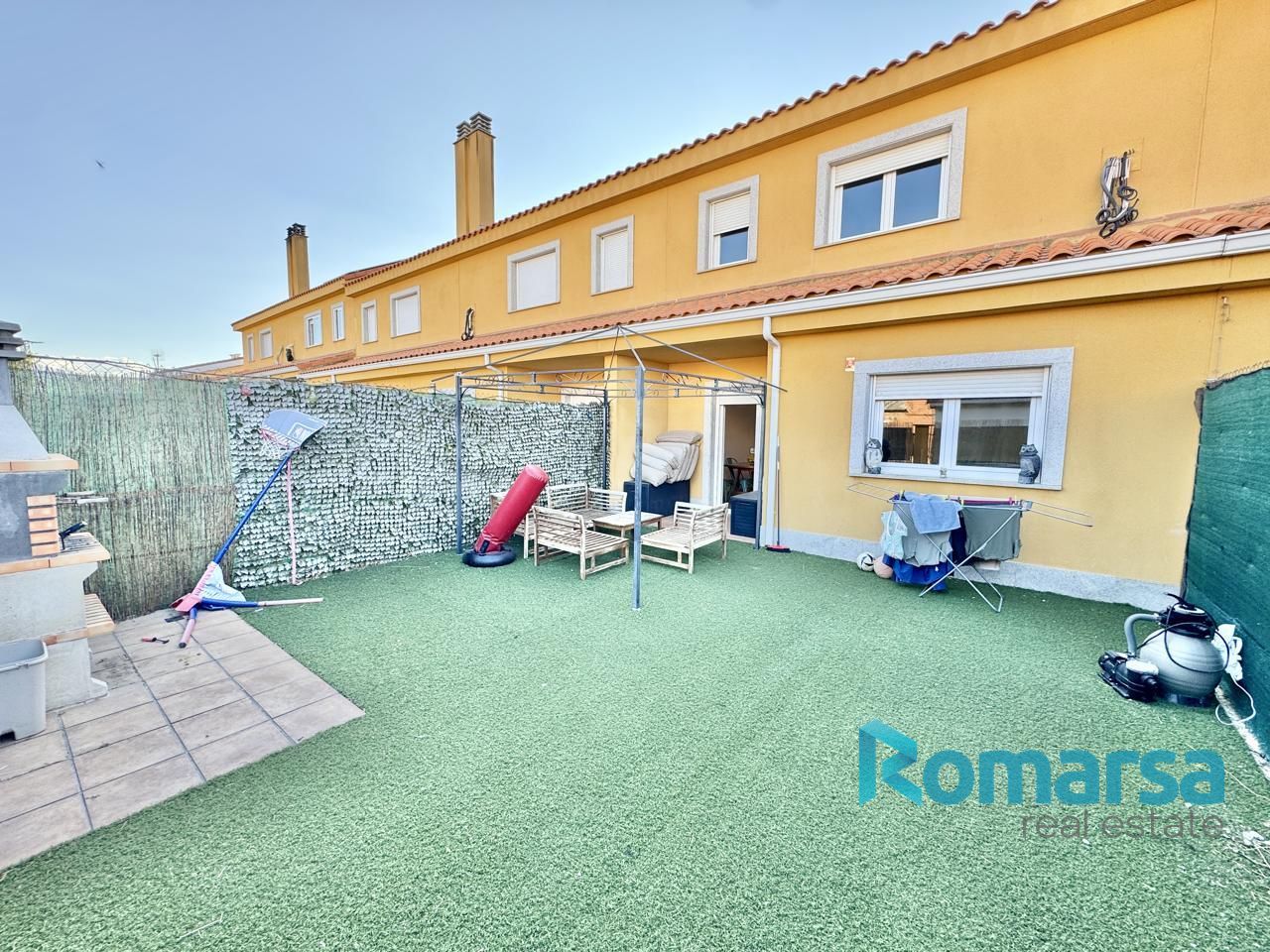 Terrace of House or chalet for sale in San Pedro del Arroyo  with Heating, Private garden and Furnished
