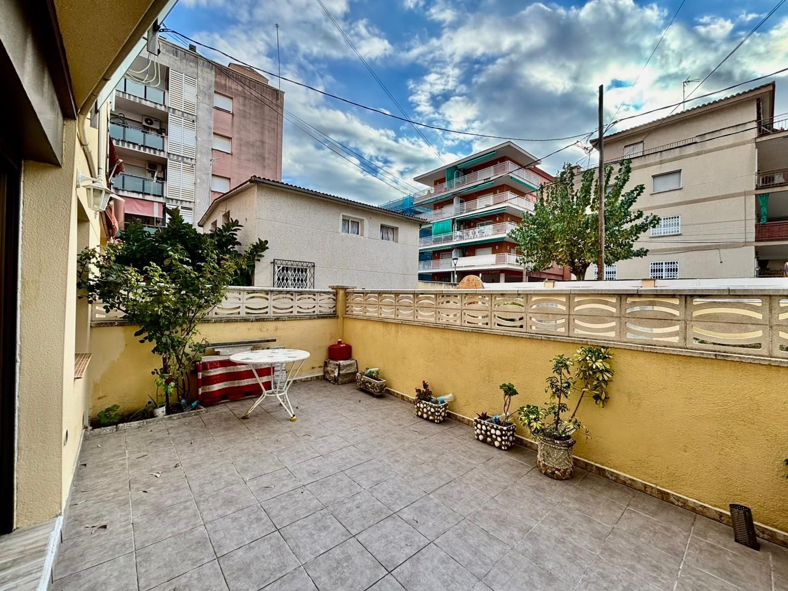 Planta baixa en venda a Calle EBRE, Segur Platja