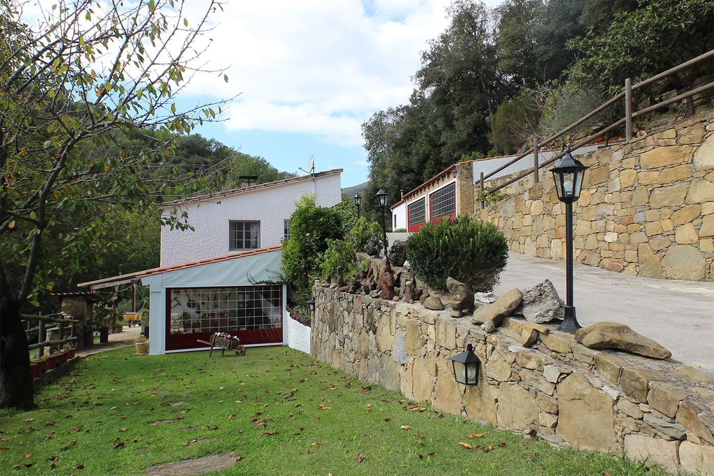 Jardí de Casa o xalet en venda en Sant Aniol de Finestres amb Jardí privat