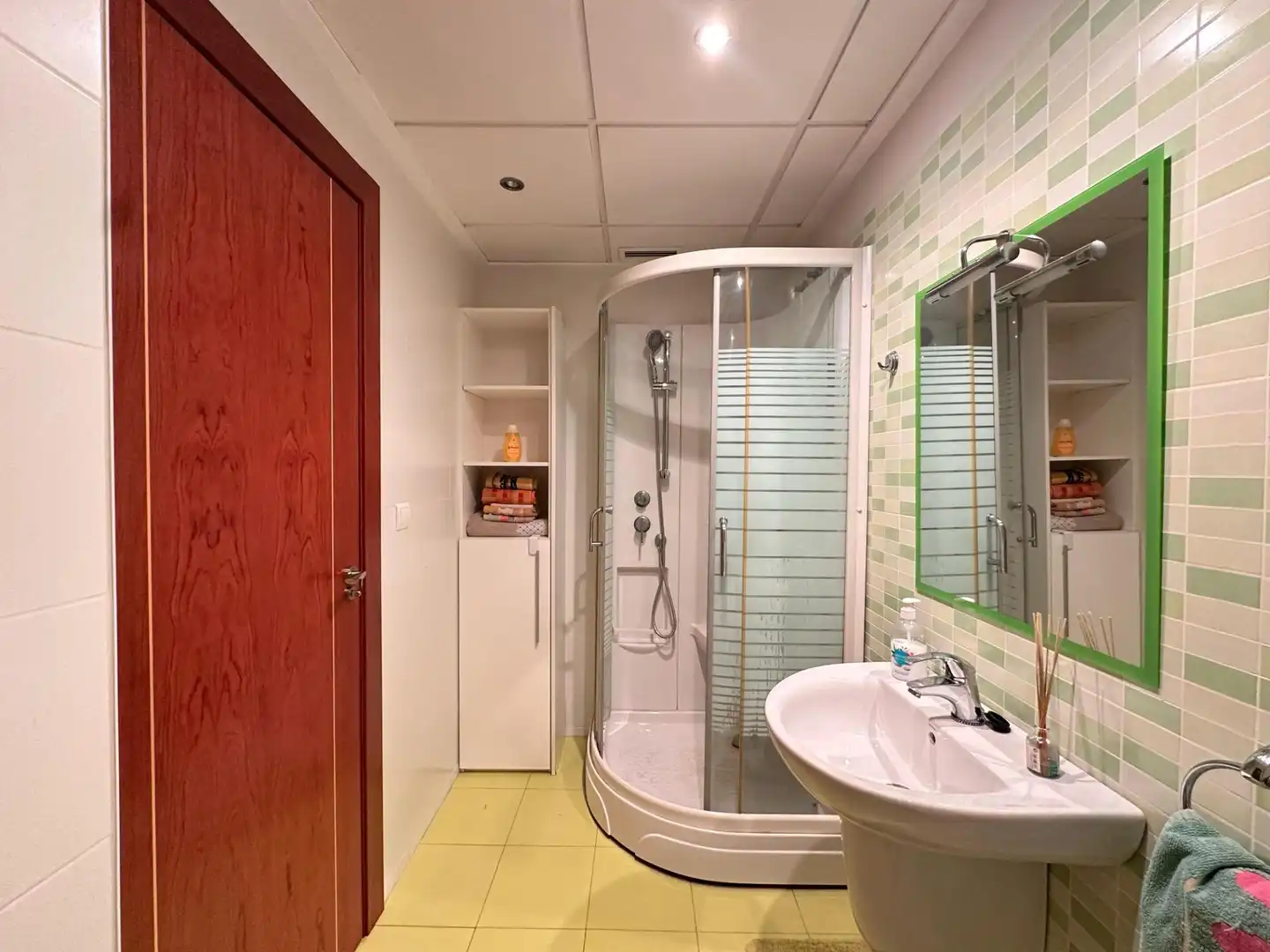 Baño de Piso en venta en Carlet con Aire acondicionado, Calefacción y Balcón