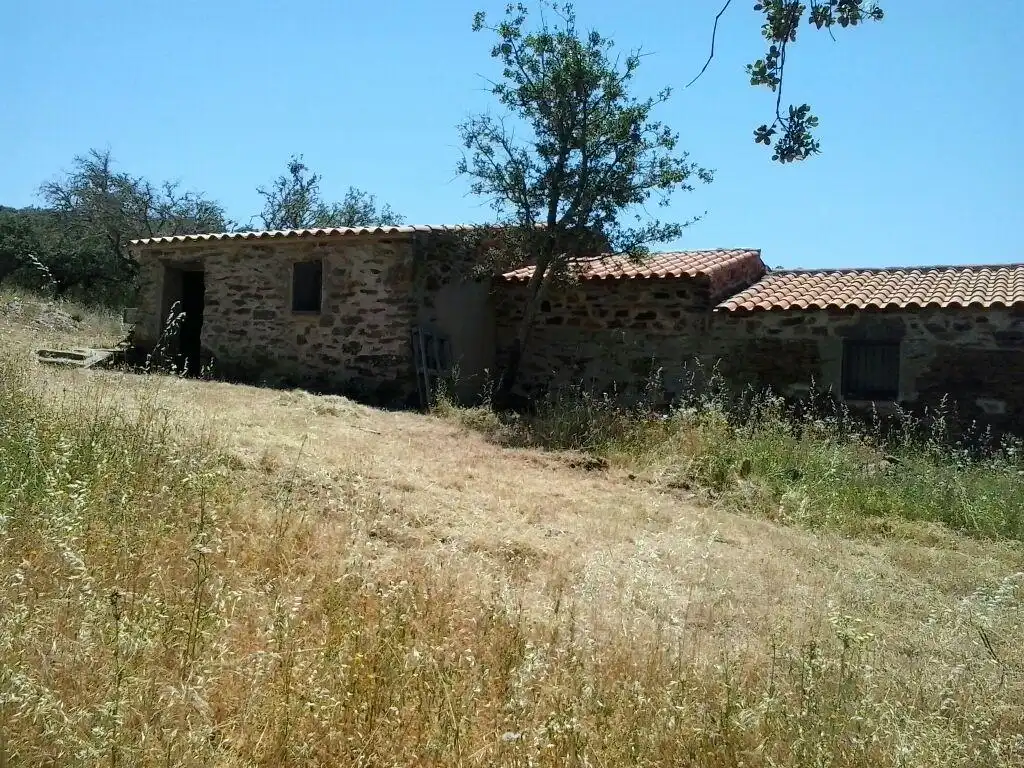 Außenansicht von Residential zum Verkauf in Valverde del Fresno