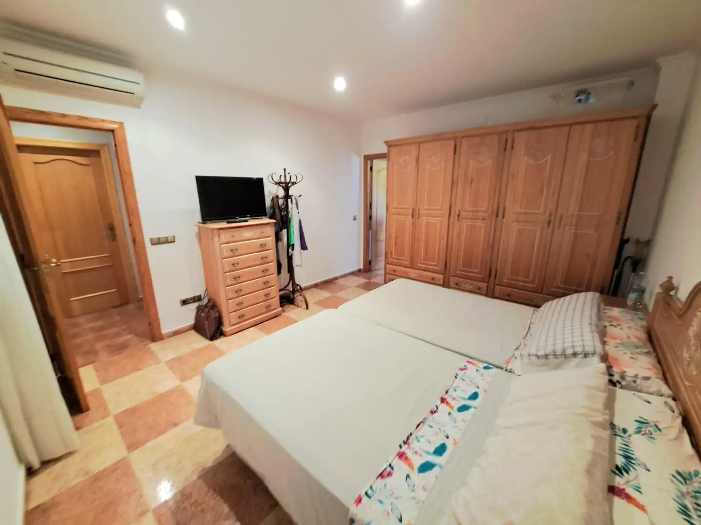 Bedroom of Houses for sale in Alzira  with Air Conditioner, Private garden and Terrace