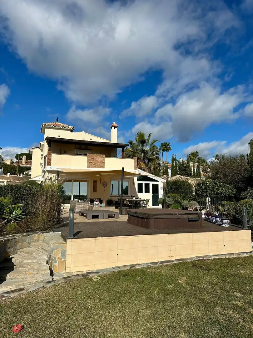 Terrace of Houses for sale in Estepona  with Air Conditioner, Private garden and Terrace