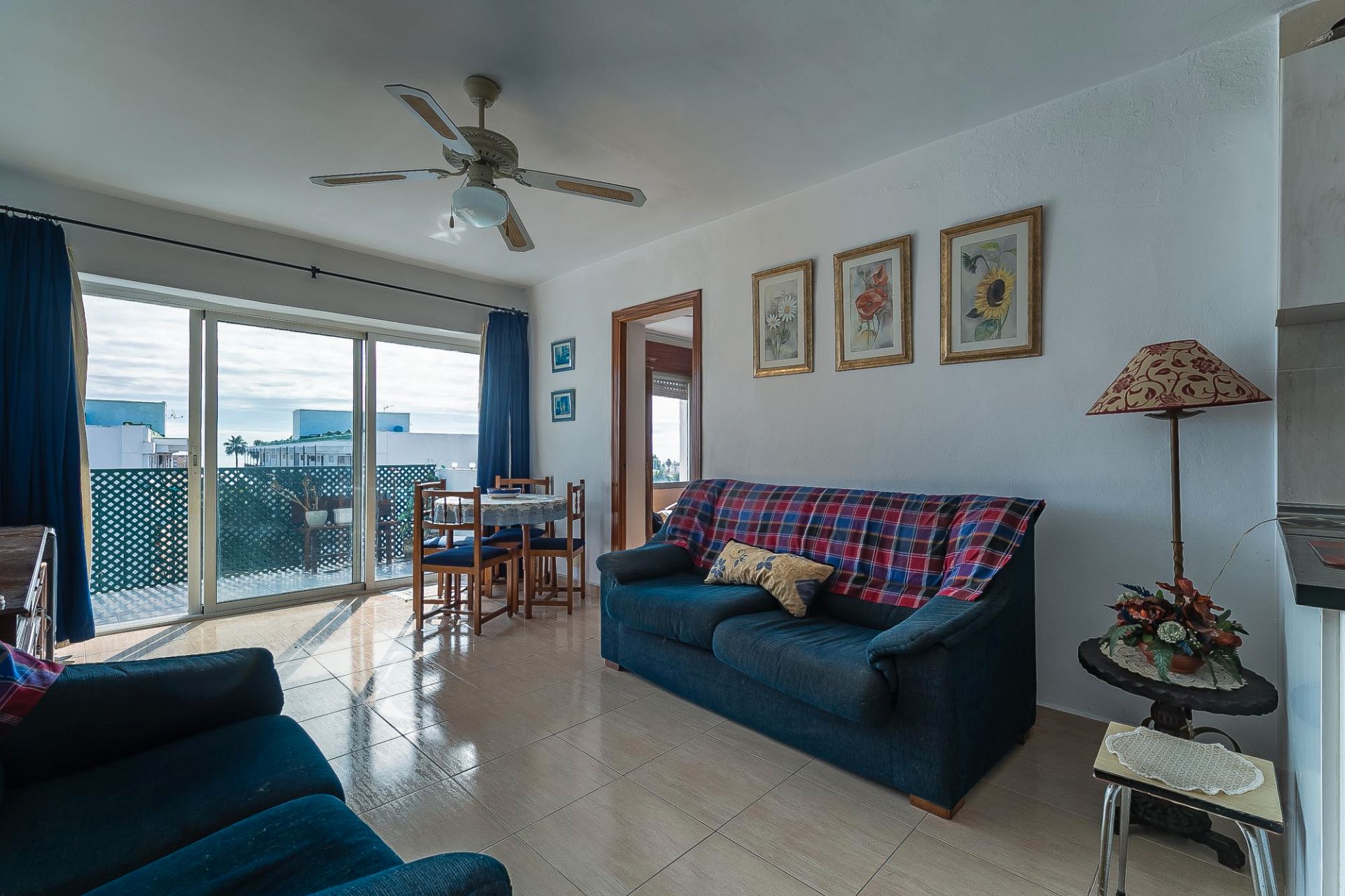 Living room of Flat to rent in Benalmádena  with Air Conditioner, Terrace and Furnished