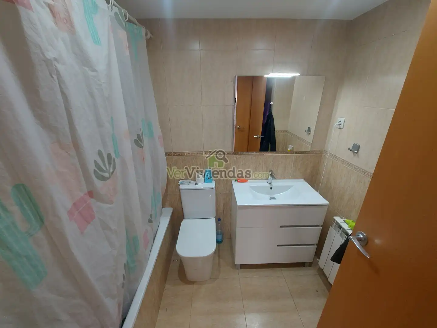 Baño de Piso en venta en Vallirana con Aire acondicionado, Calefacción y Trastero