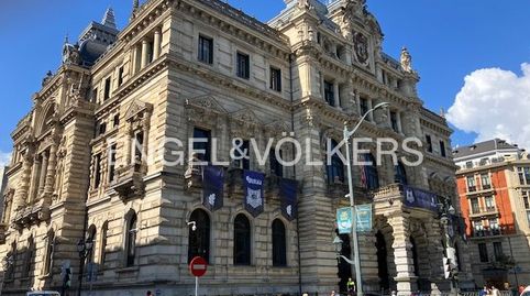 Foto 4 de Pis en venda a Ensanche - Moyua - Diputación, Bilbao