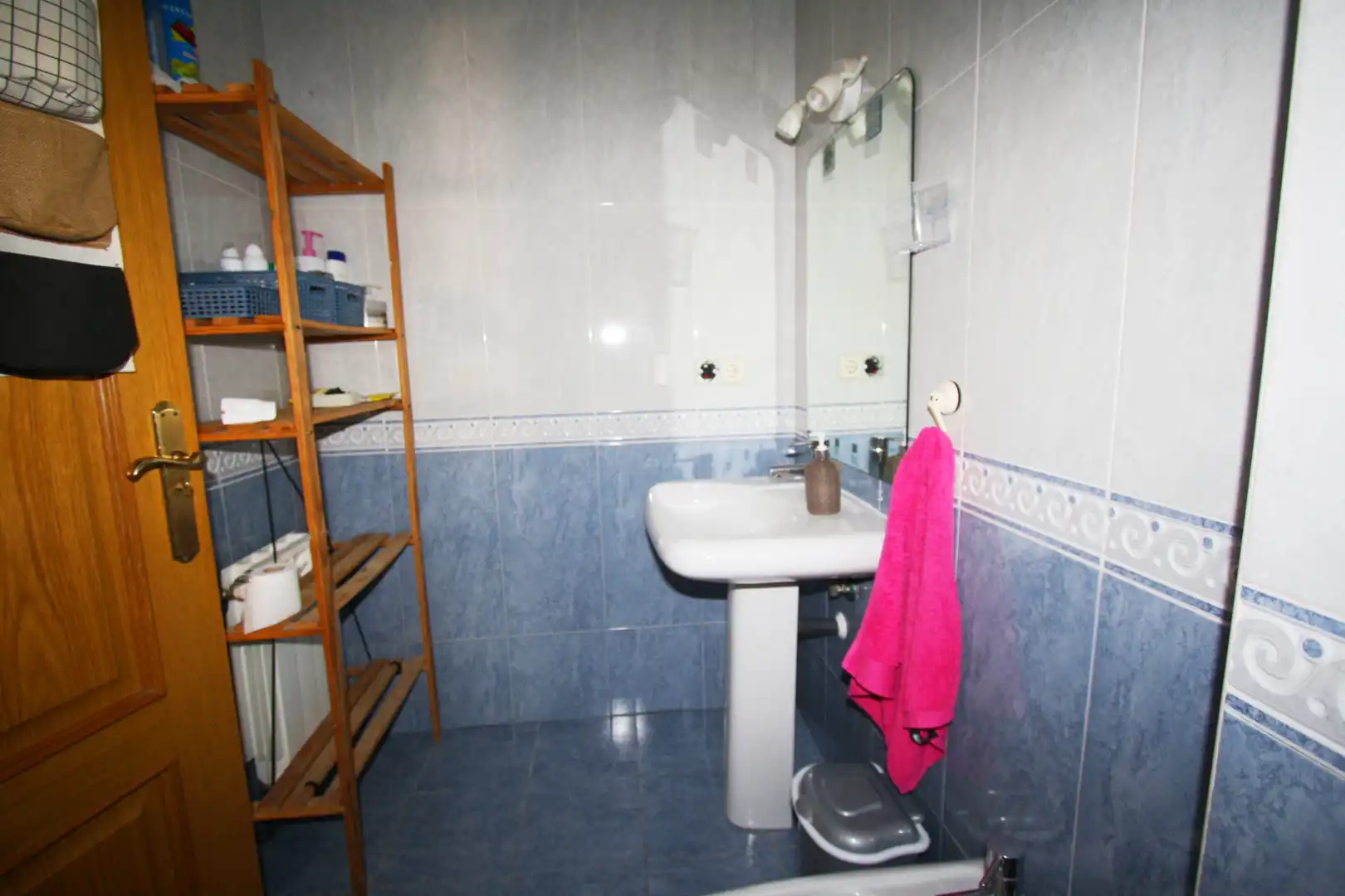Bany de Àtic en venda en Albacete amb Calefacció, Parquet i Terrassa