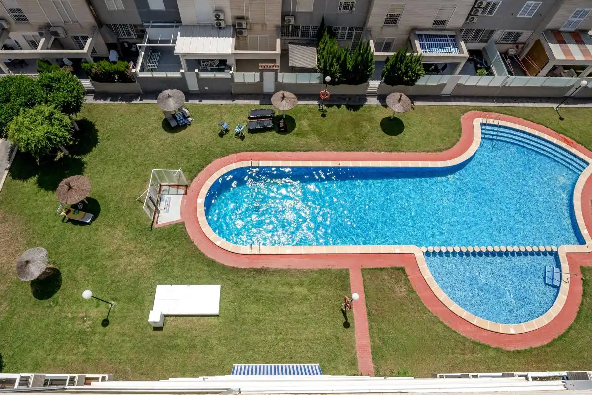 Piscina de Ático en venta en Torrevieja con Calefacción y Piscina