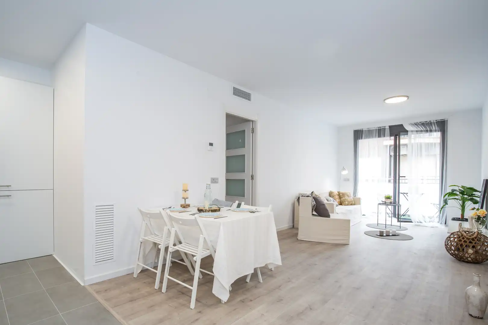 Sala d'estar de Pis de lloguer en Sitges amb Aire condicionat, Calefacció i Terrassa