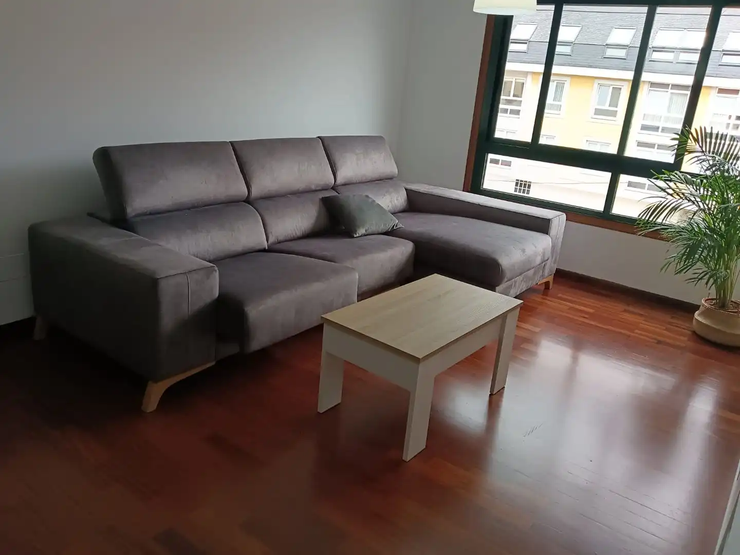 Sala de estar de Piso de alquiler en Arteixo con Calefacción, Parquet y Amueblado