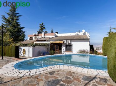 Villa avec balcon à vendre à Avenida BERMEJALES DE LOS