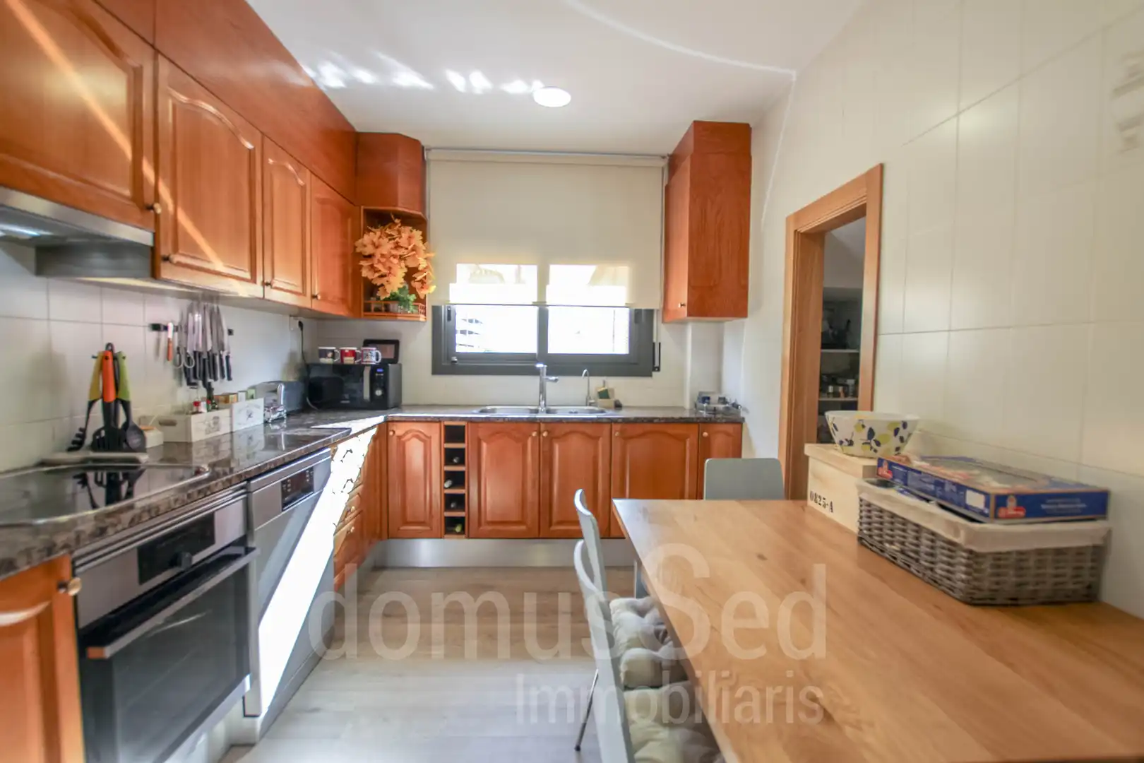 Kitchen of Detached homes for sale in El Masnou  with Air Conditioner, Heating and Terrace