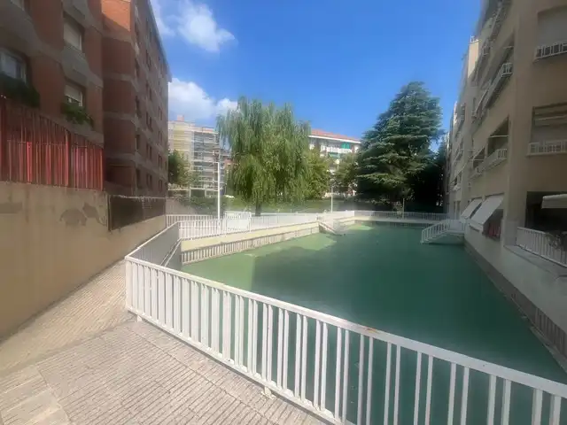 Parkplatz von Wohnung zur Miete in Sant Cugat del Vallès mit Klimaanlage, Heizung und Parkett