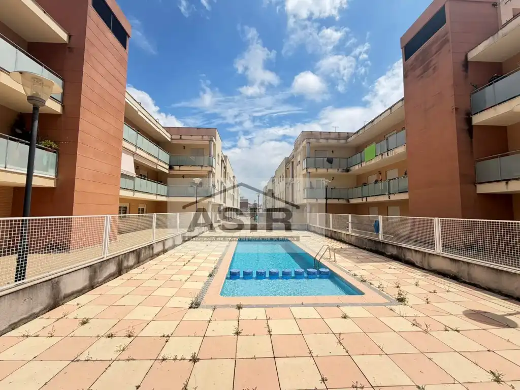 Piscina de Pis en venda en Benicull de Xúquer amb Aire condicionat