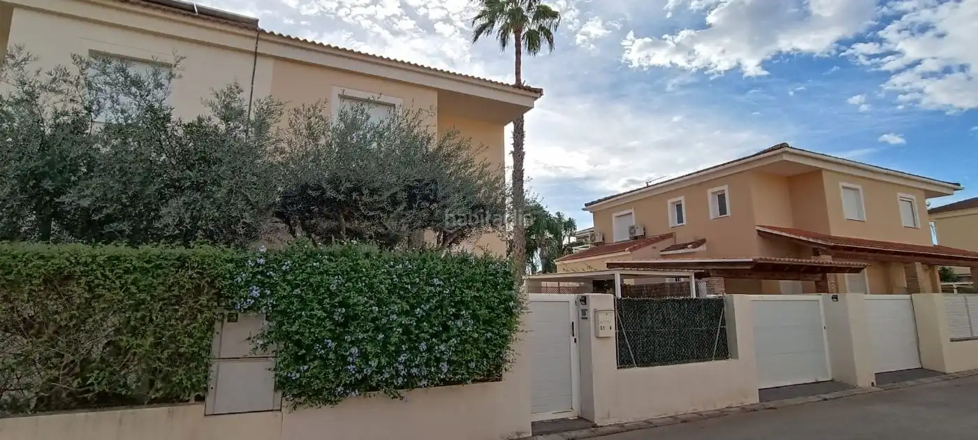 Doppelhaushälfte mit Garten zur Miete in Carrer de la Gralla 31, imagen 10