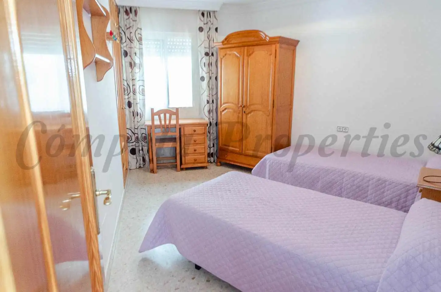 Habitación de Piso en venta en Cómpeta con Aire acondicionado, Horno y Microondas