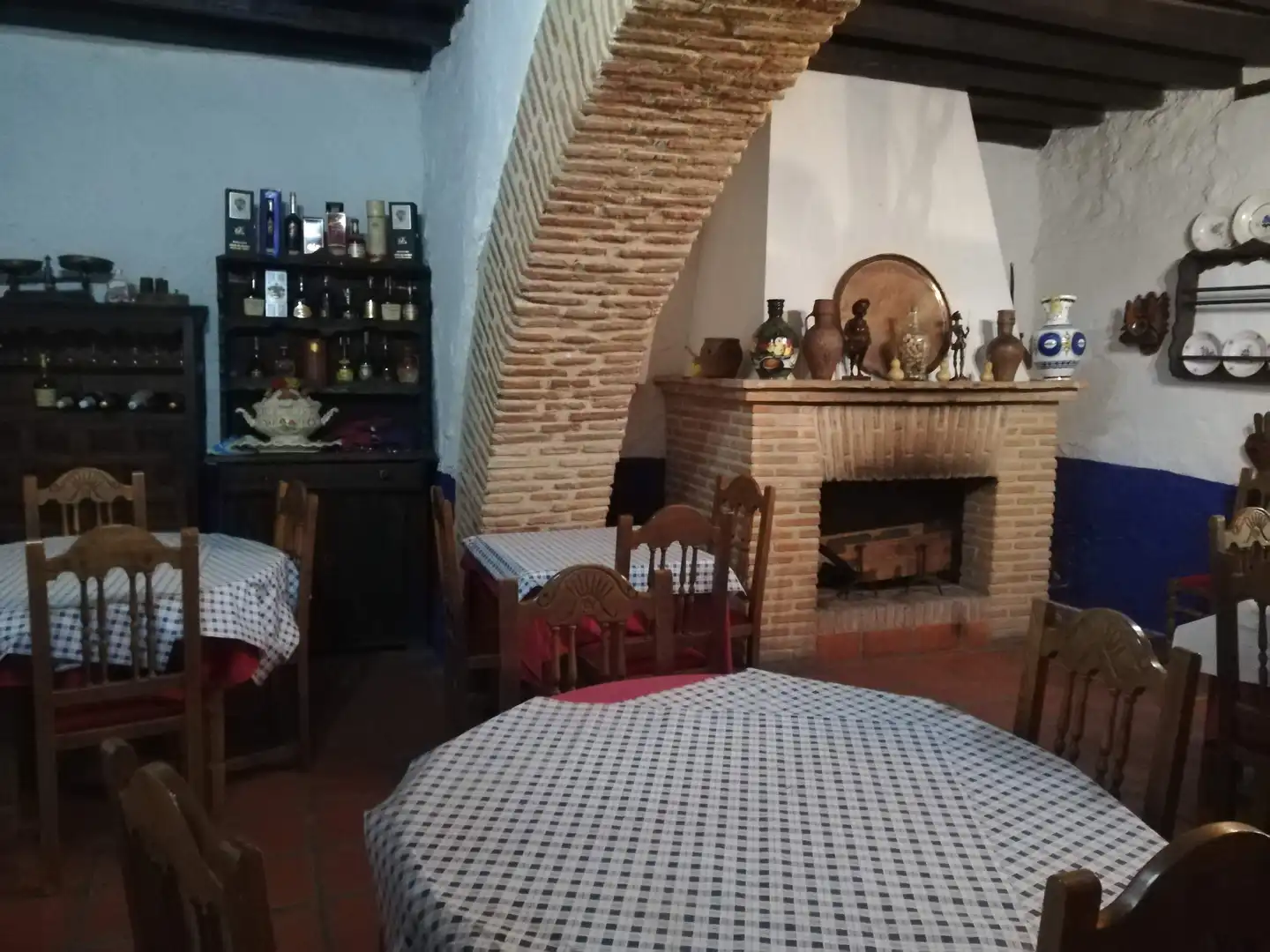 Local de lloguer en Mascaraque amb Aire condicionat