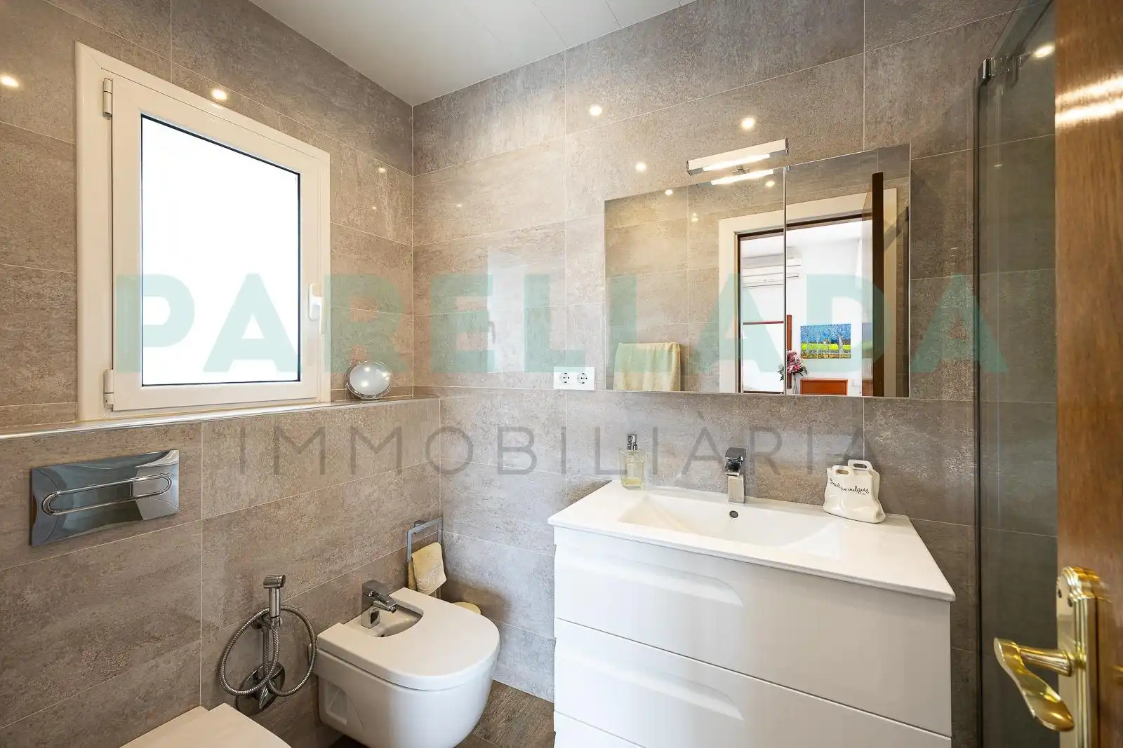 Baño de Casa o chalet en venta en Badalona con Aire acondicionado, Calefacción y Jardín privado