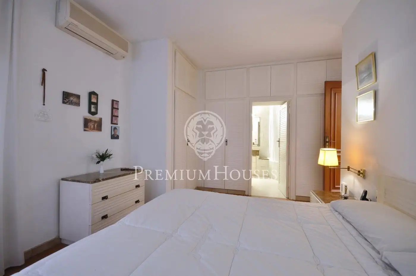 Houses for sale in Tiana