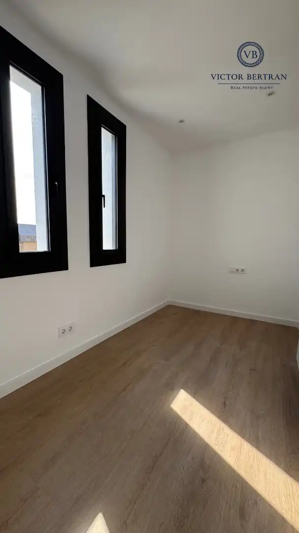Bedroom of Detached homes for sale in El Masnou  with Heating, Private garden and Parquet flooring
