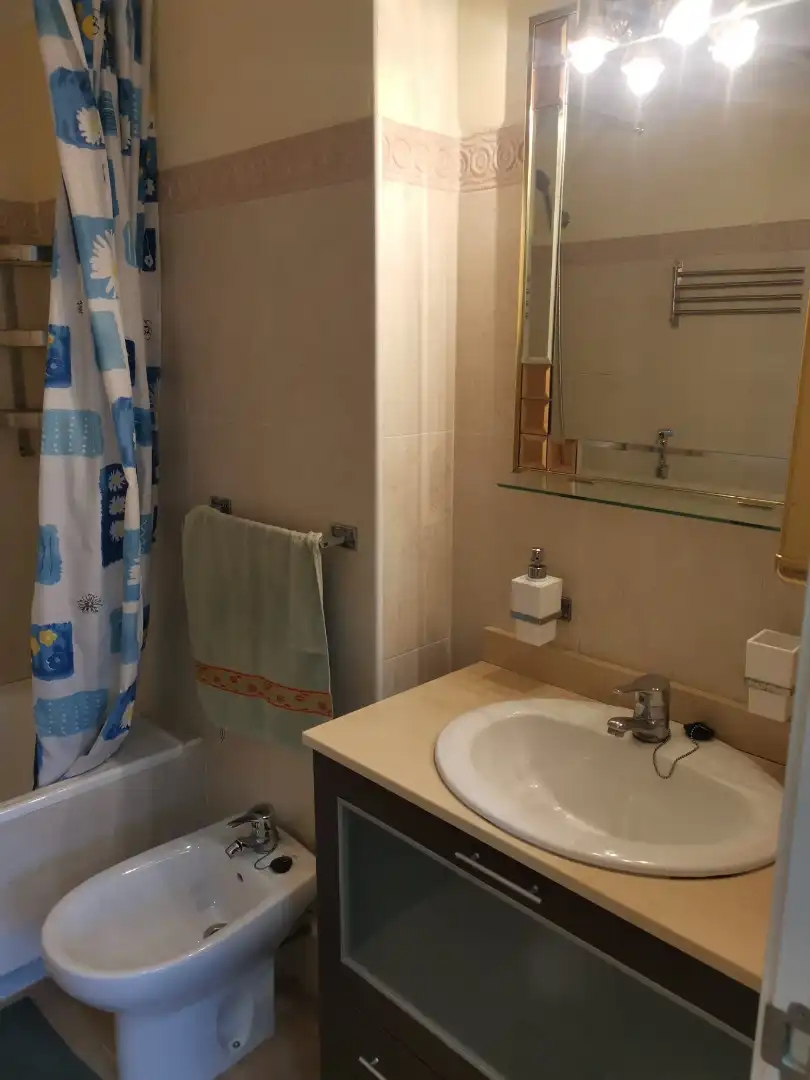 Baño de Piso de alquiler en Jacarilla, Alicante