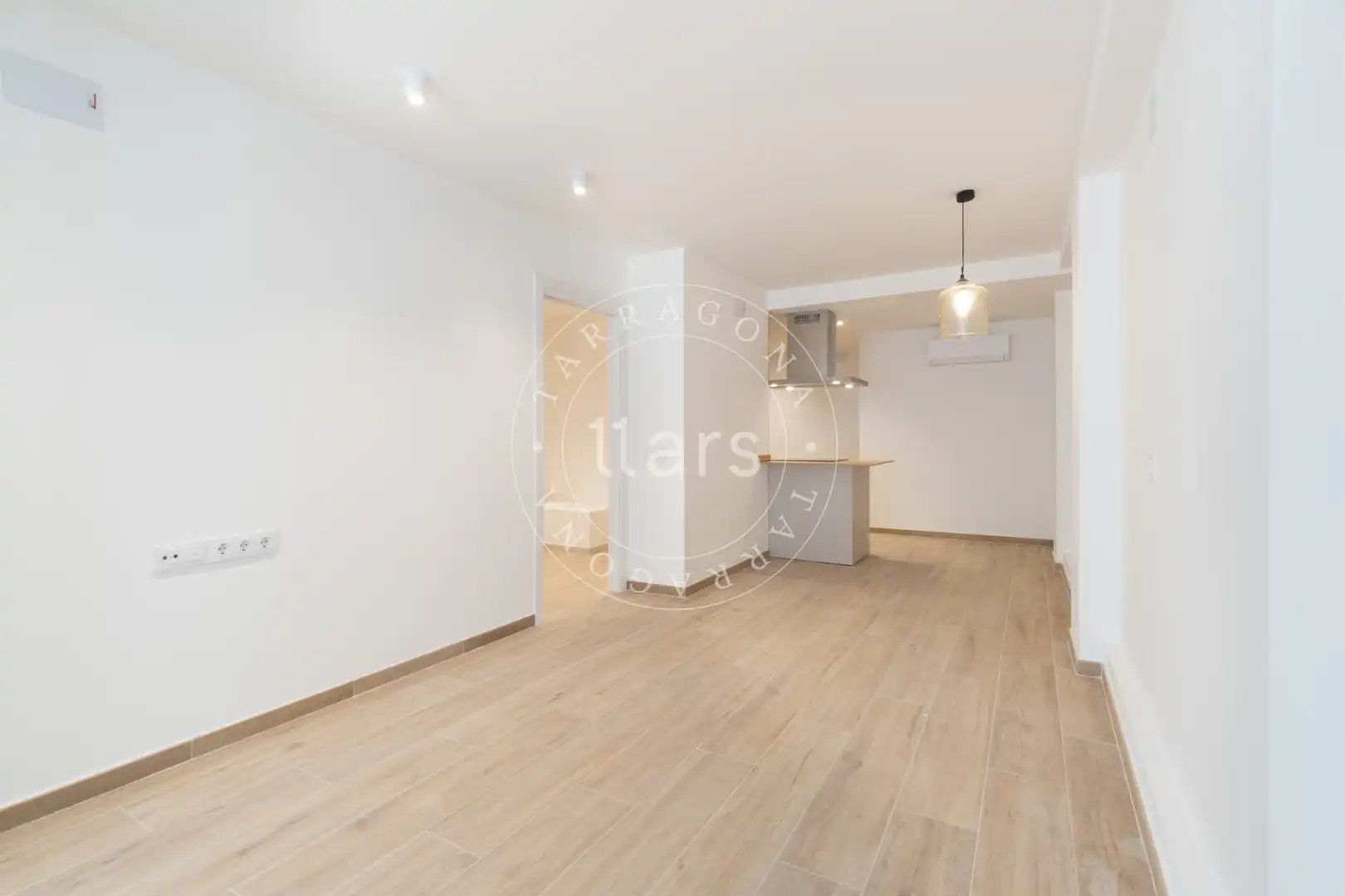 Ground floor with lift for sale in Carrer de Sant Antoni Maria Claret, imagen 9