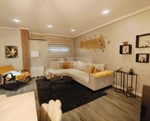 Living room of Flat for sale in  Madrid Capital  with Heating