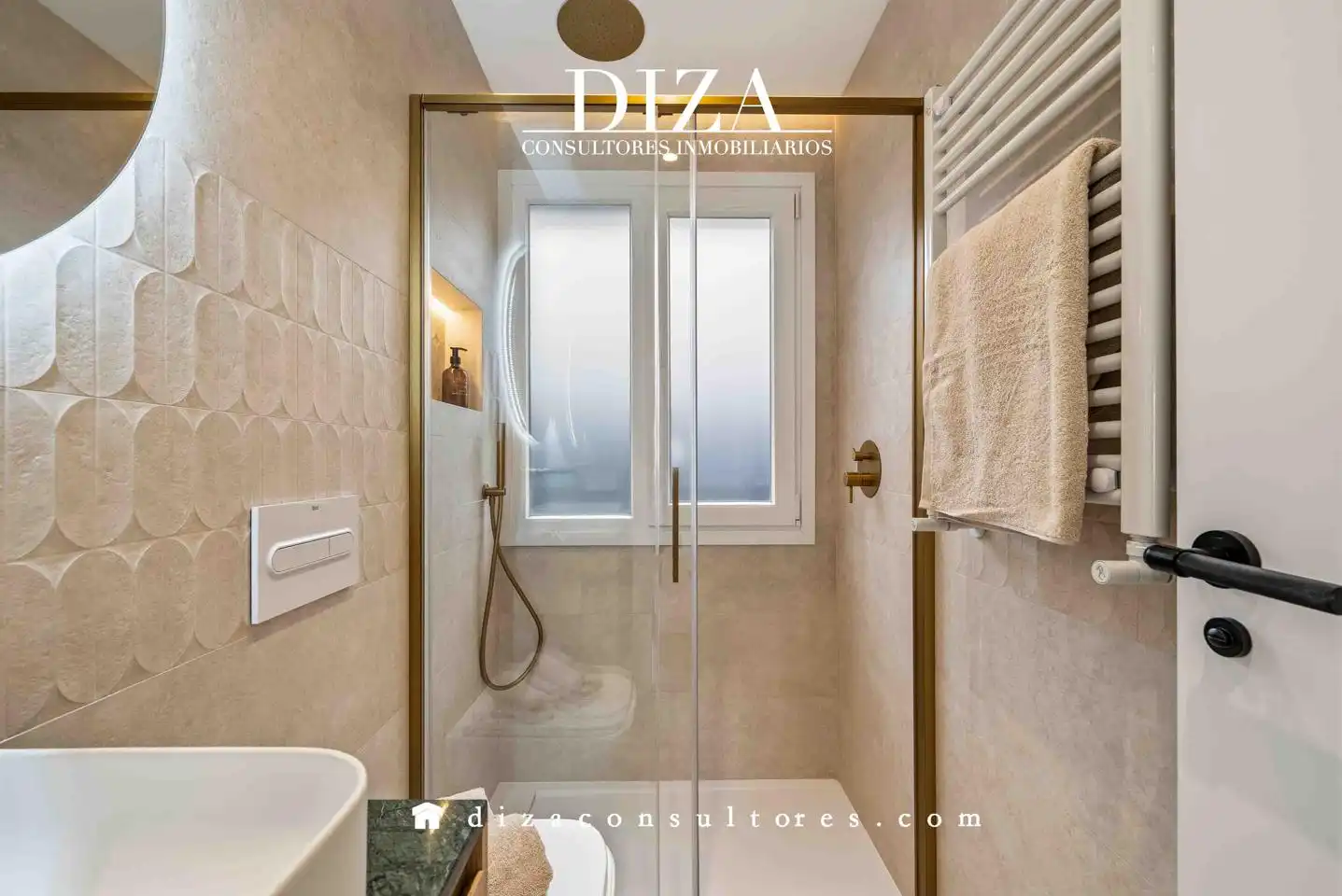 Baño de Piso en venta en Madrid con Aire acondicionado, Calefacción y Amueblado