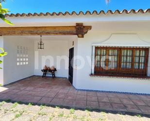 Vista exterior de Casa o xalet de lloguer en Jerez de la Frontera amb Aire condicionat i Terrassa