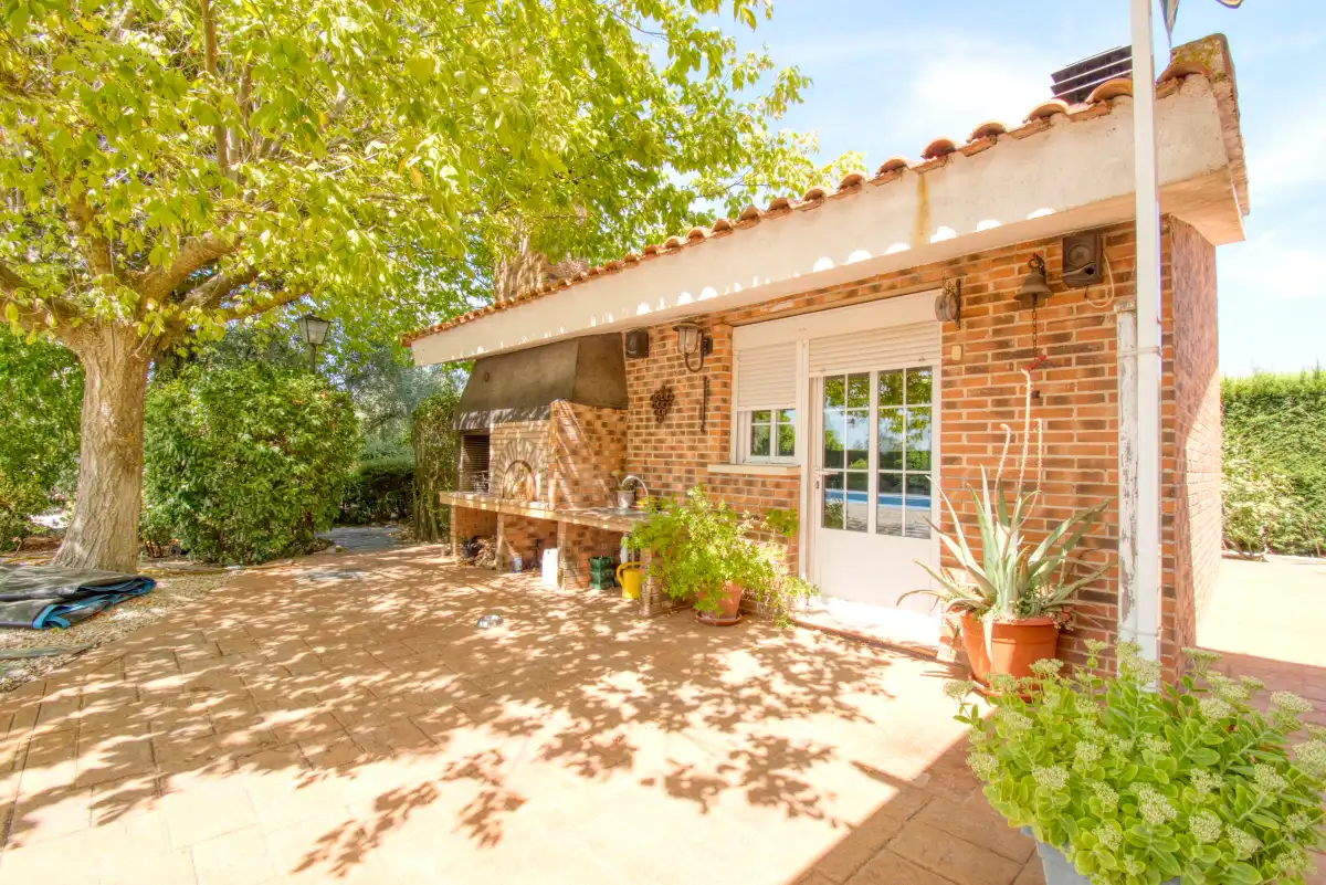 Jardín de Casa o chalet en venta en Nuevo Baztán con Aire acondicionado, Calefacción y Jardín privado